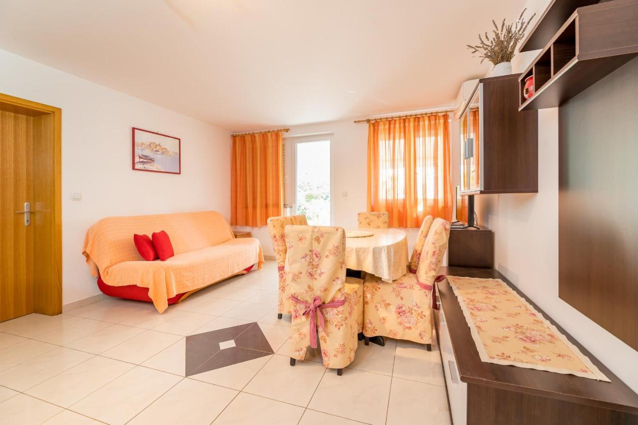 Apartments Ljubica Garden Baška Dış mekan fotoğraf